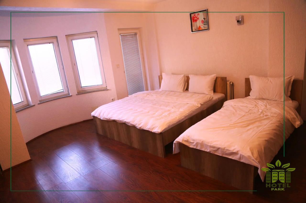 Hotel Park Priştine Dış mekan fotoğraf