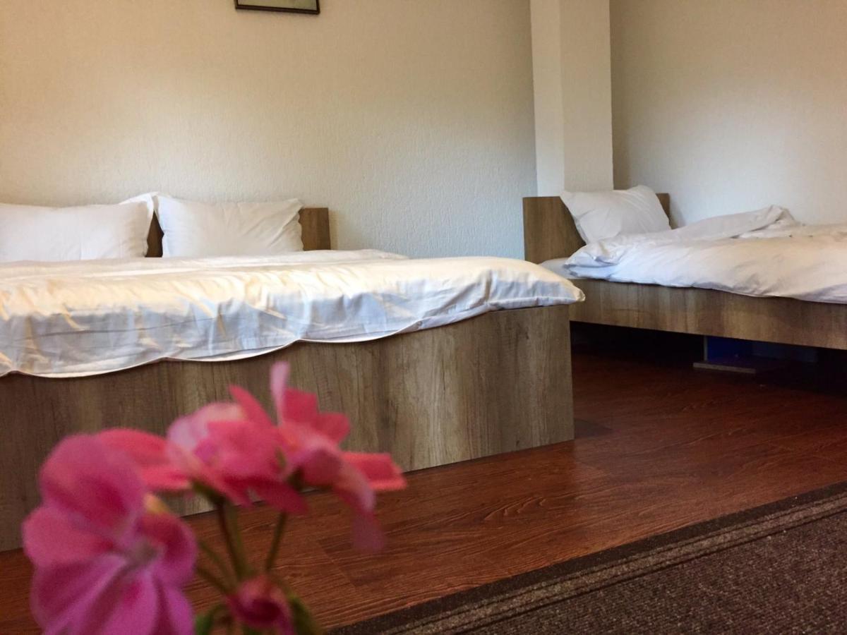 Hotel Park Priştine Dış mekan fotoğraf